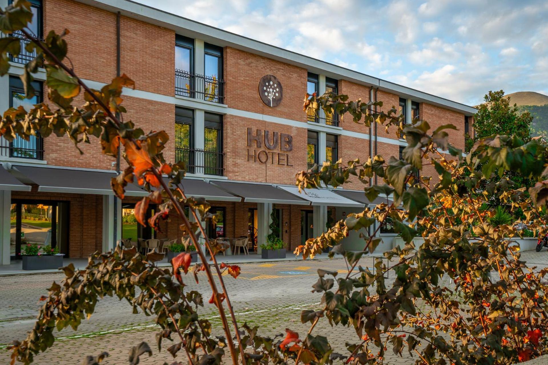 Hub Hotel Gubbio Kültér fotó